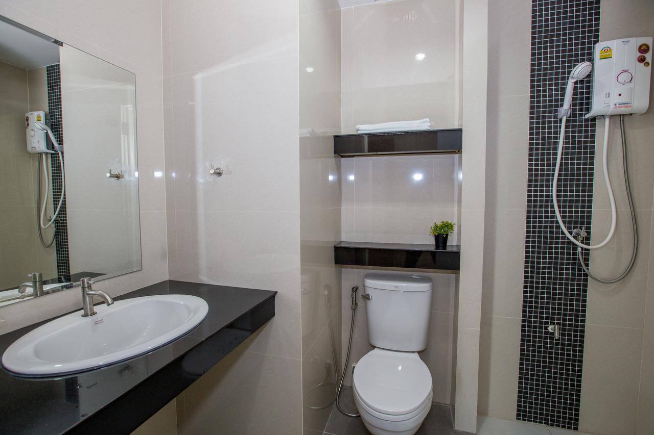Charisma Residence Rayong Extérieur photo